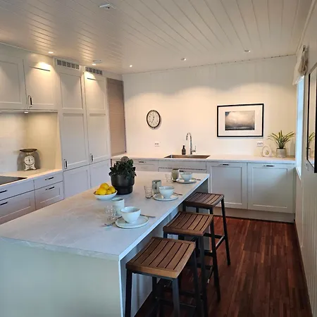 Nestun - Northern Lights With Sauna Holiday home *