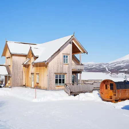 Nestun - Northern Lights With Sauna