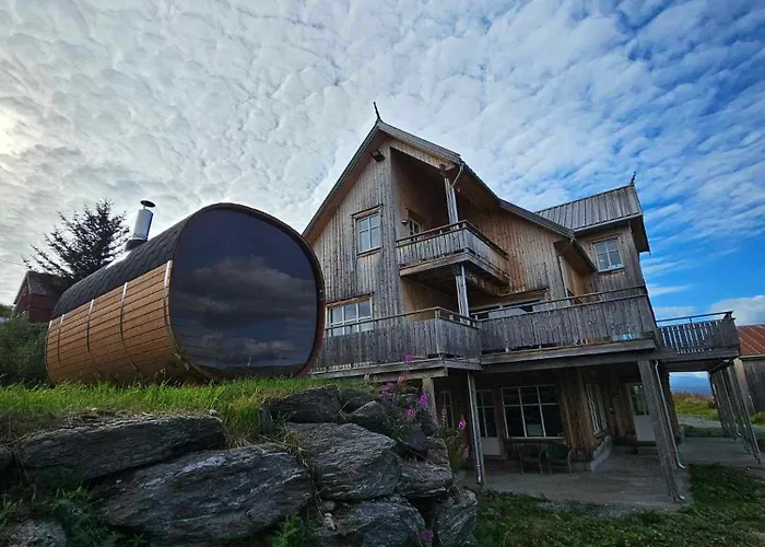 Nestun - Northern Lights With Sauna