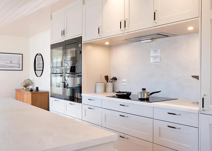 Nestun - Northern Lights With Sauna